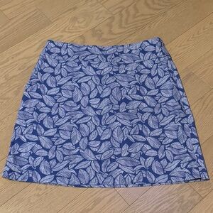 S.C.&CO. Blue and White Leaf Print Skort, size S